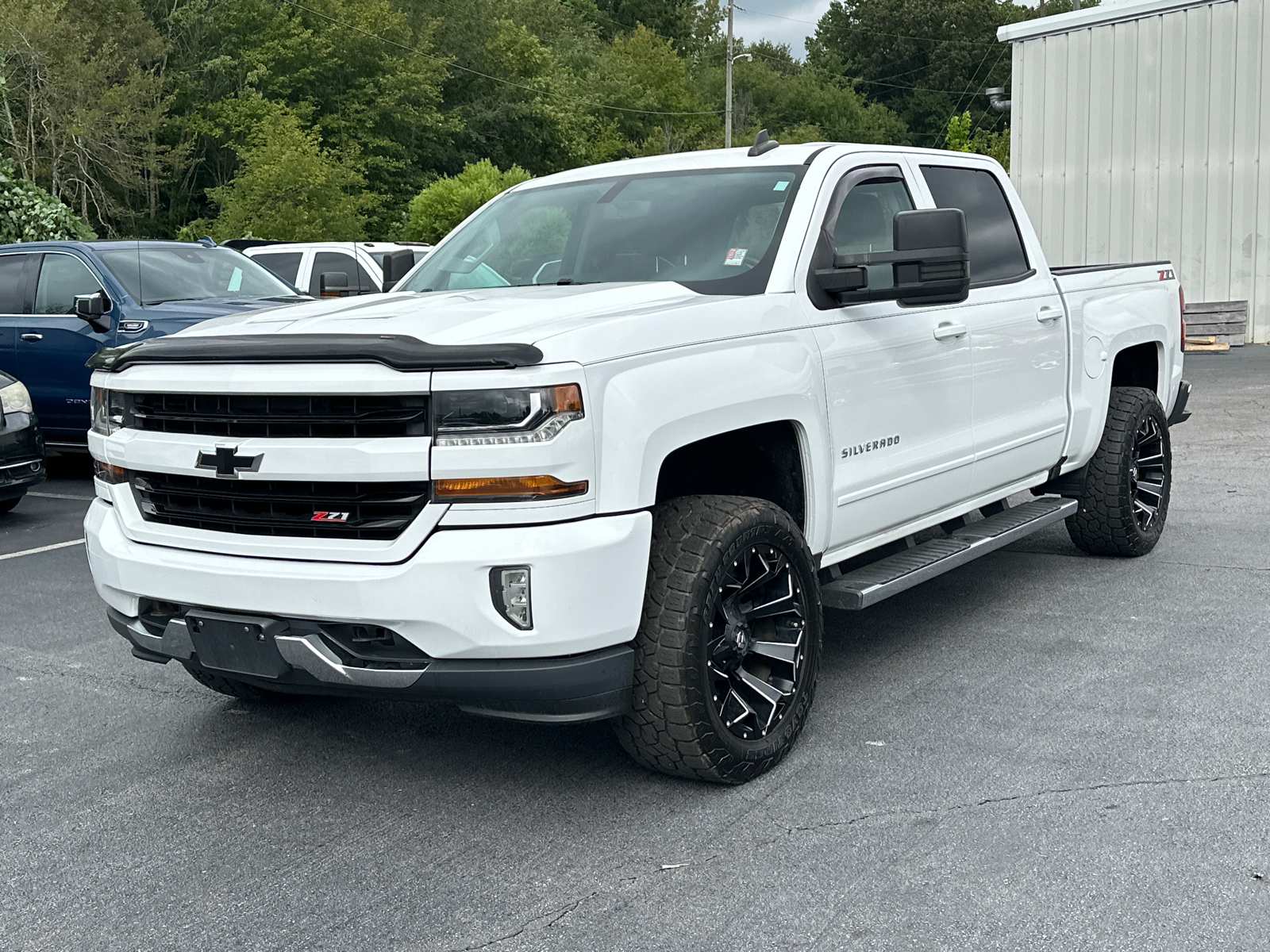 2018 Chevrolet Silverado 1500 LT 2