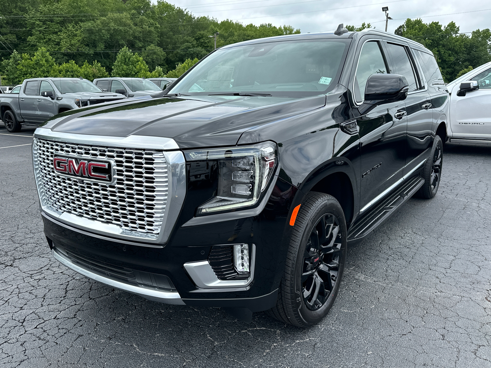 2024 GMC Yukon XL Denali 2