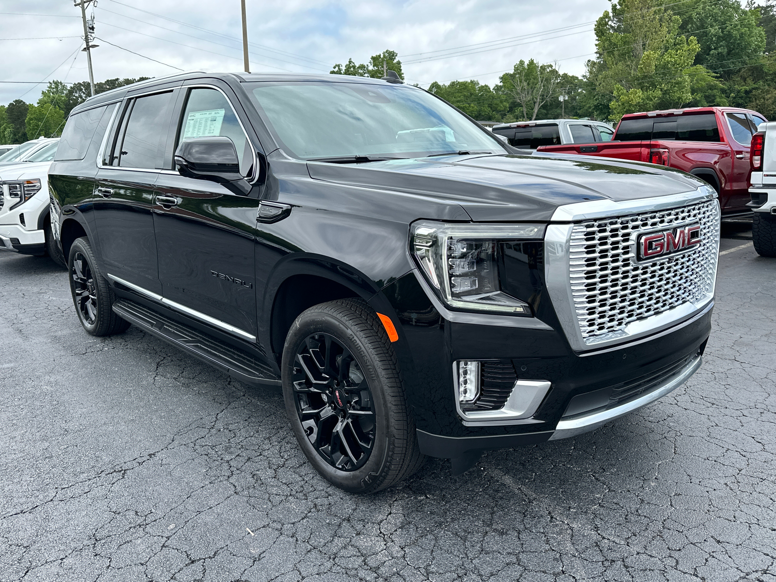 2024 GMC Yukon XL Denali 4