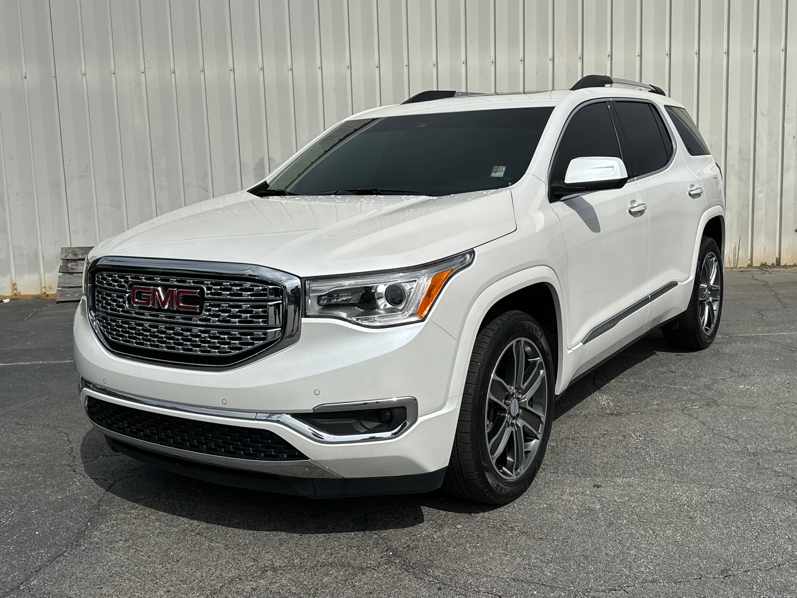 2017 GMC Acadia Denali 2