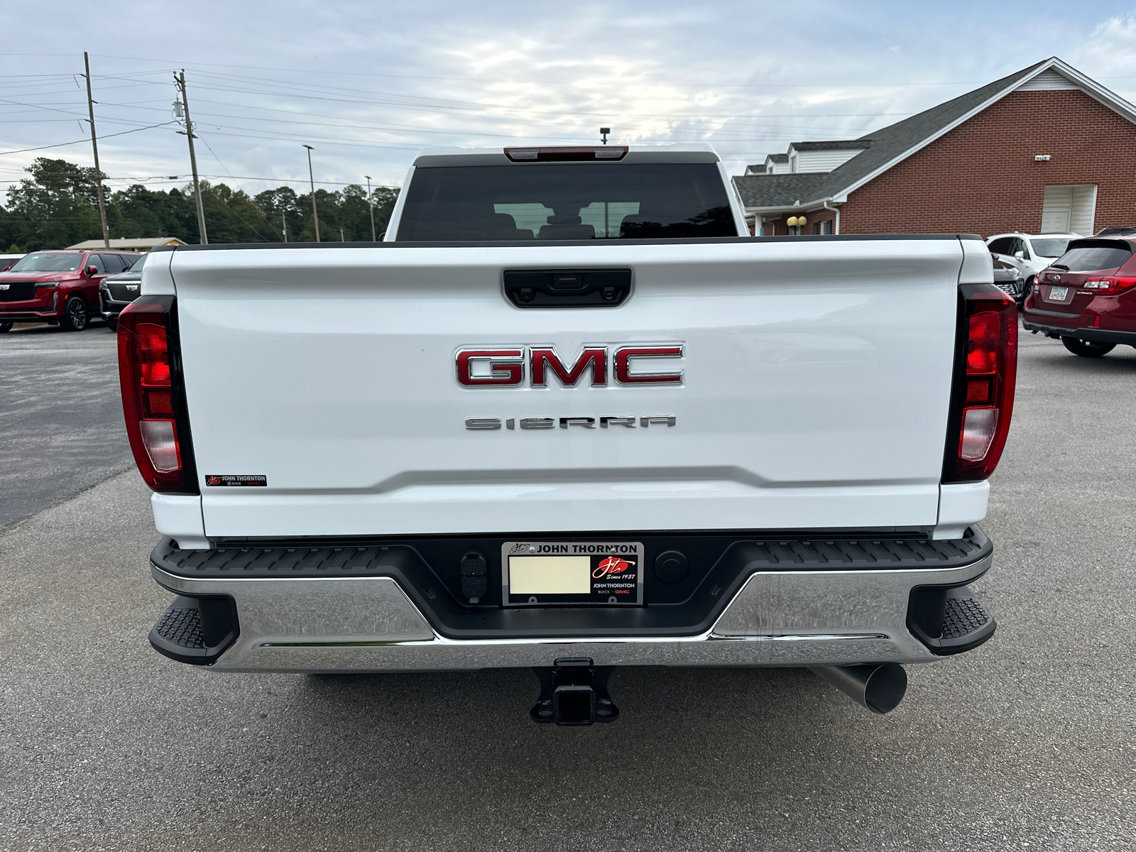 2024 GMC Sierra 2500HD Pro 8