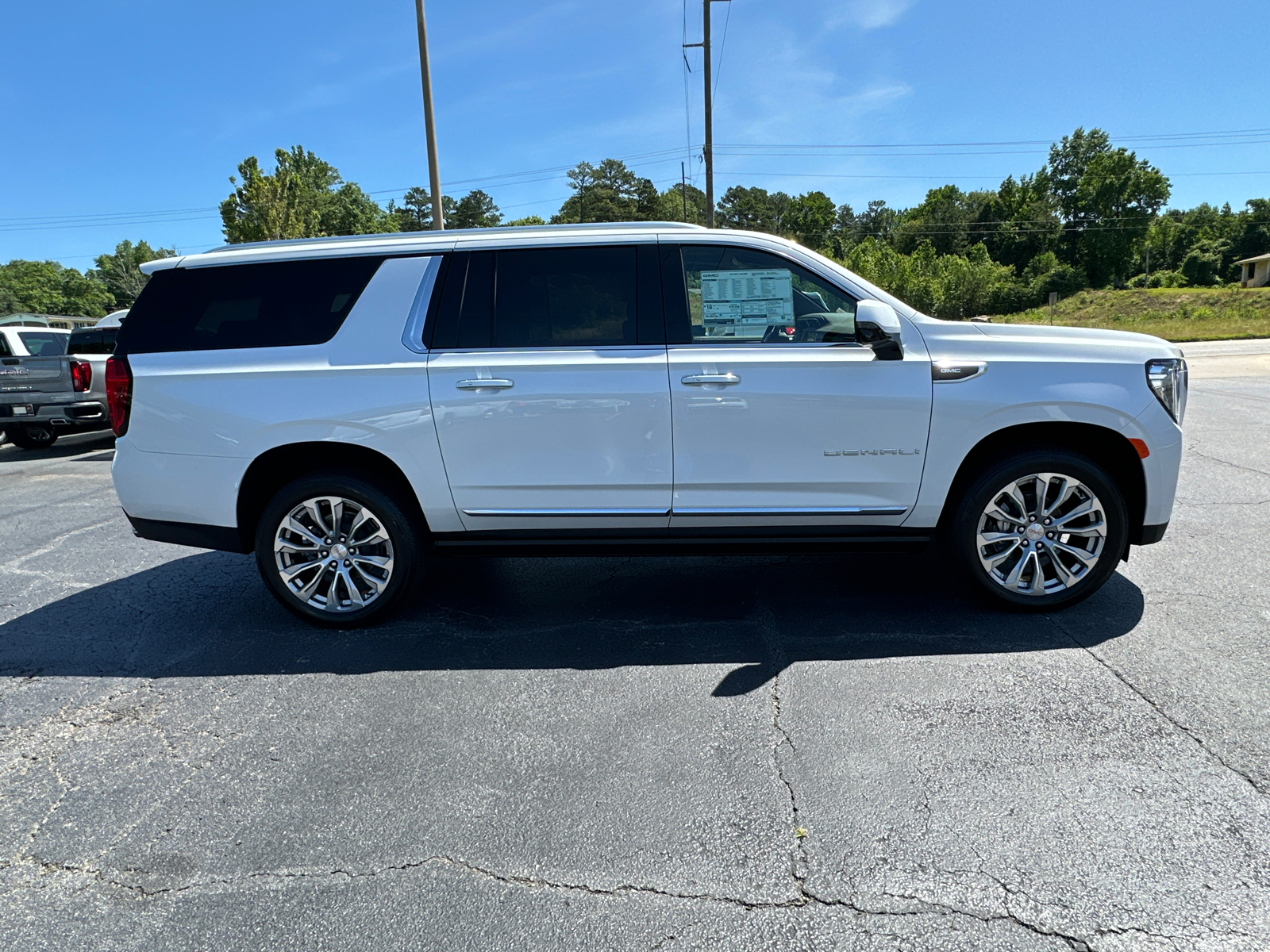 2024 GMC Yukon XL Denali 5