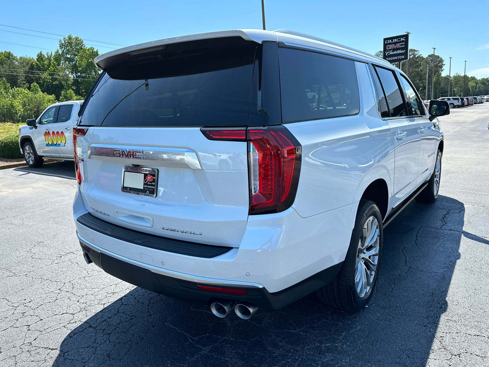 2024 GMC Yukon XL Denali 6