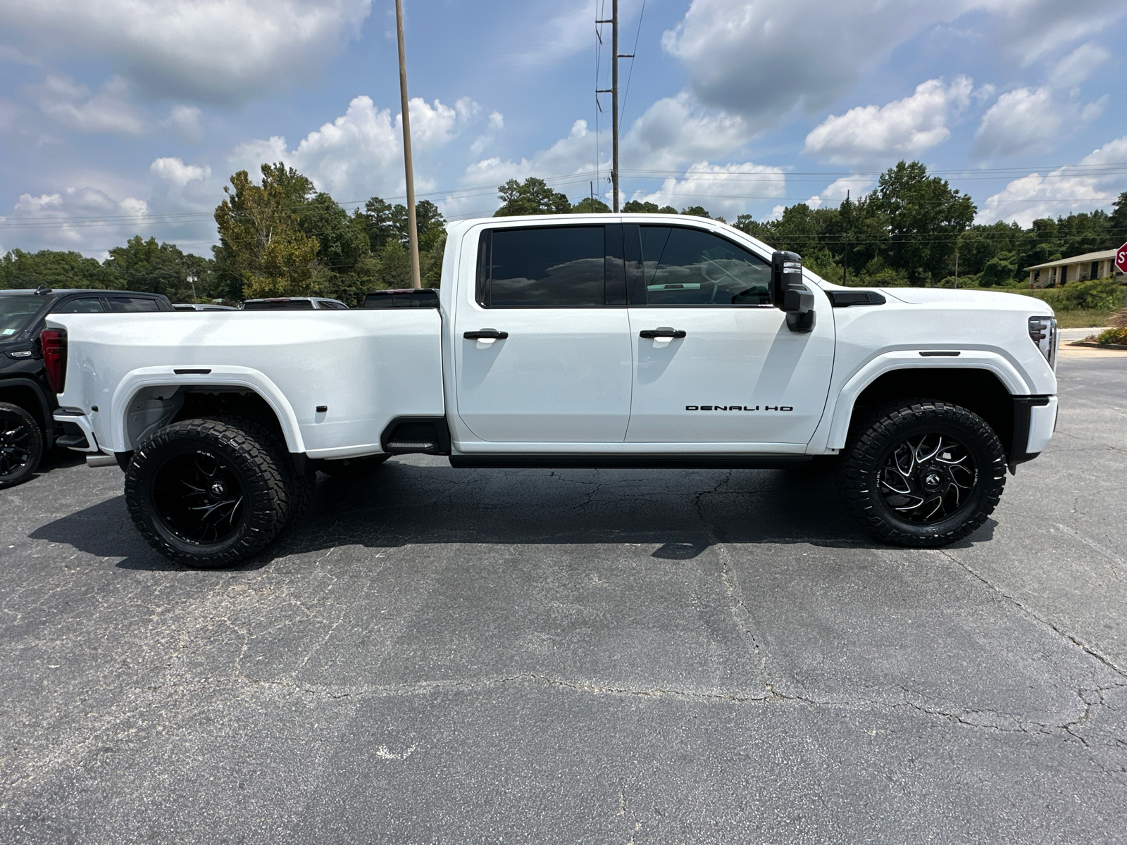 2024 GMC Sierra 3500HD Denali 5