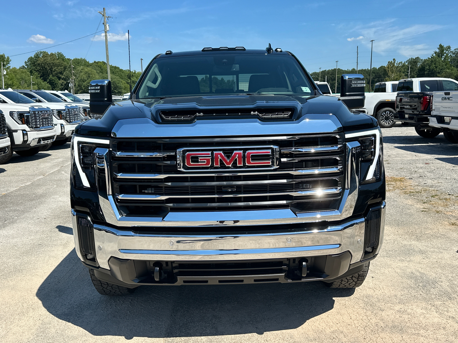 2024 GMC Sierra 2500HD SLT 3