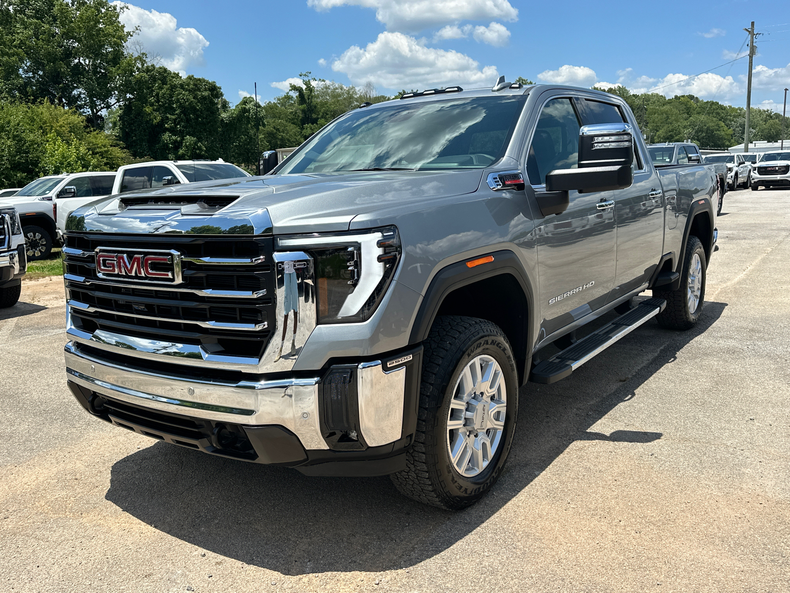 2024 GMC Sierra 2500HD SLT 2