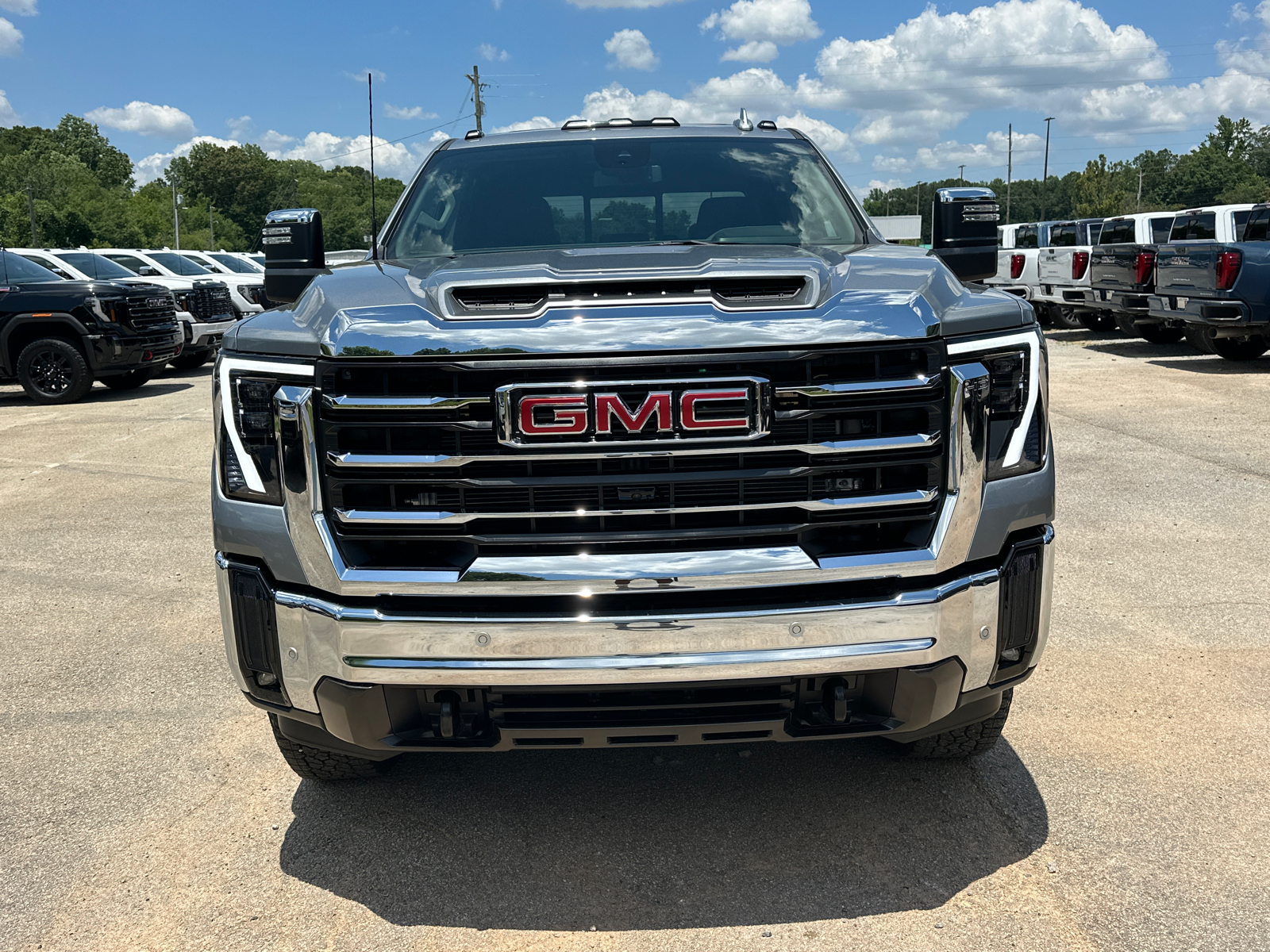 2024 GMC Sierra 2500HD SLT 3