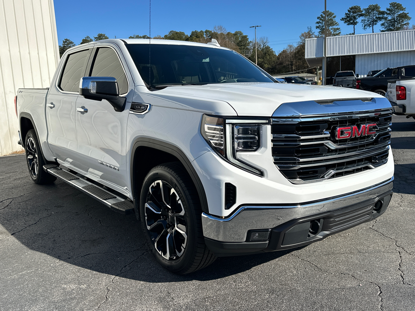 2023 GMC Sierra 1500 SLT 5