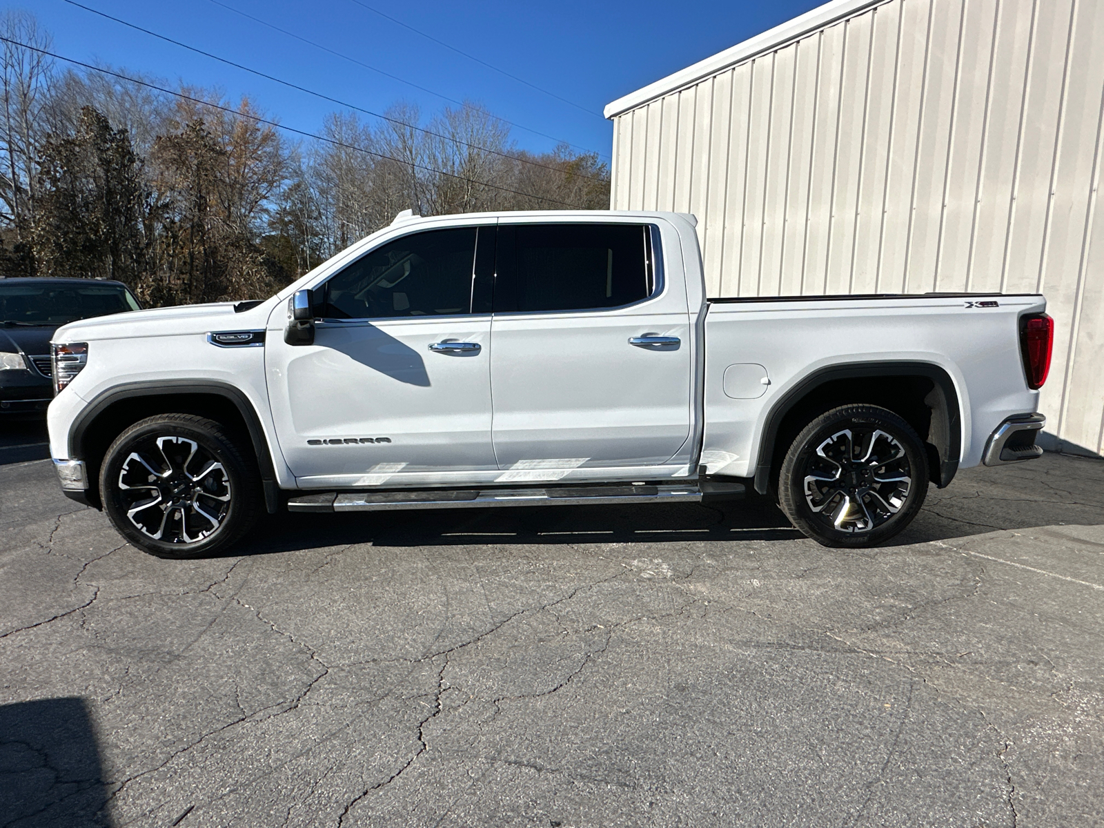 2023 GMC Sierra 1500 SLT 10