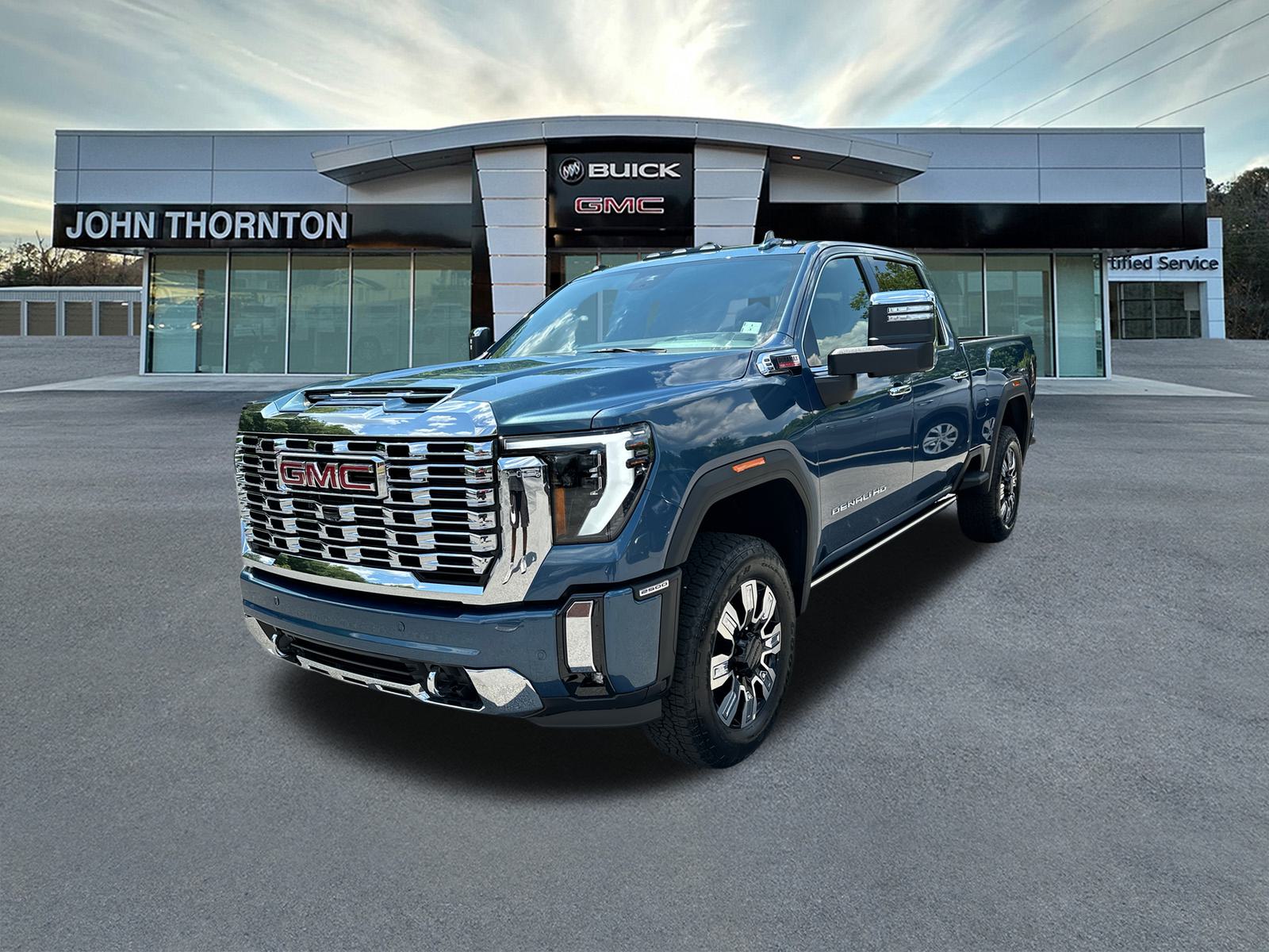 2024 GMC Sierra 2500HD Denali 1