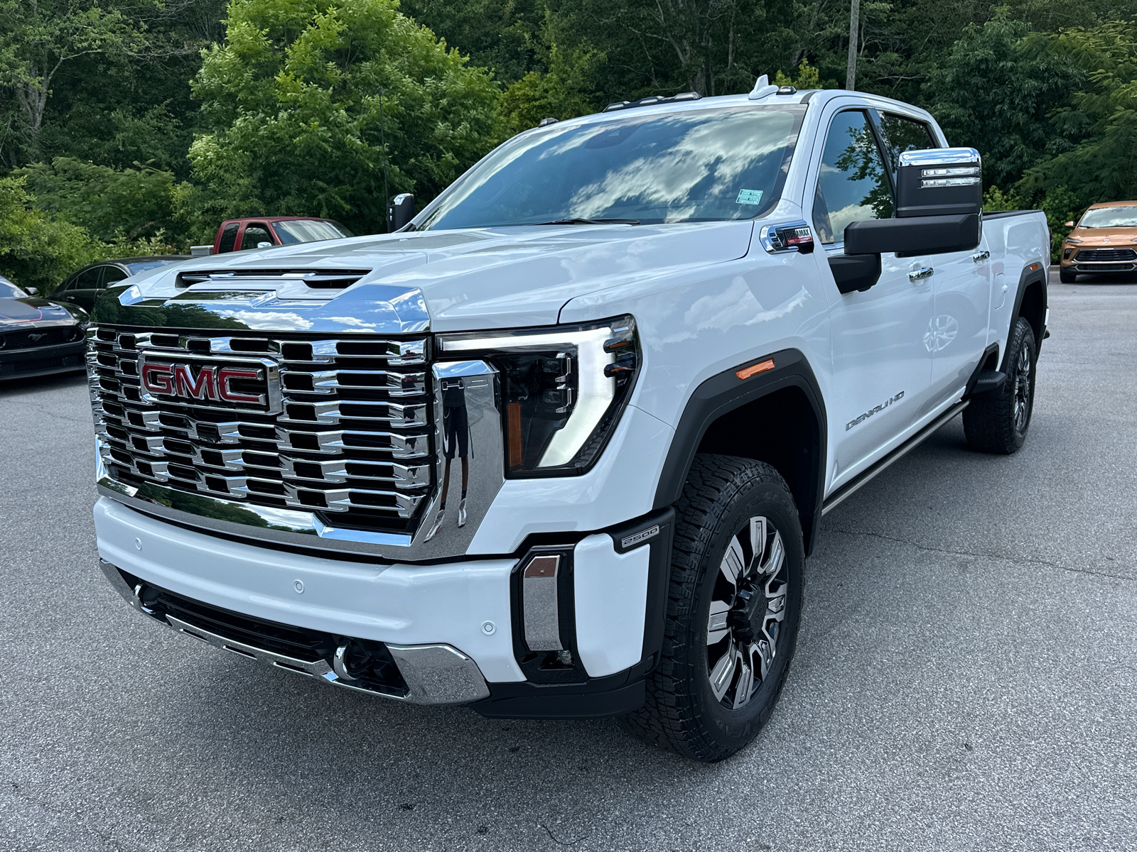 2024 GMC Sierra 2500HD Denali 2