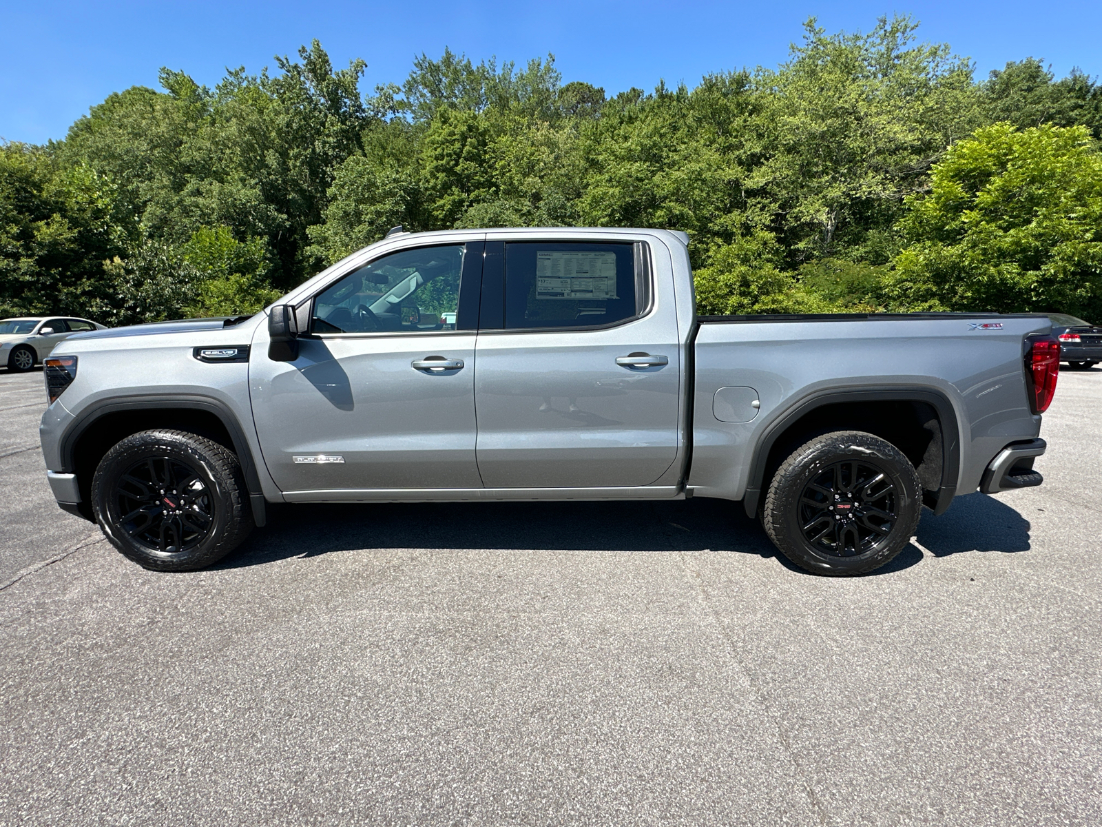 2024 GMC Sierra 1500 Elevation 9