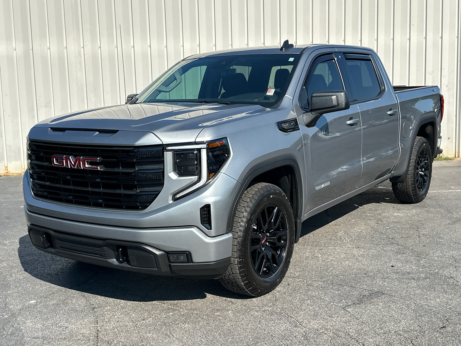 2024 GMC Sierra 1500 Elevation 2