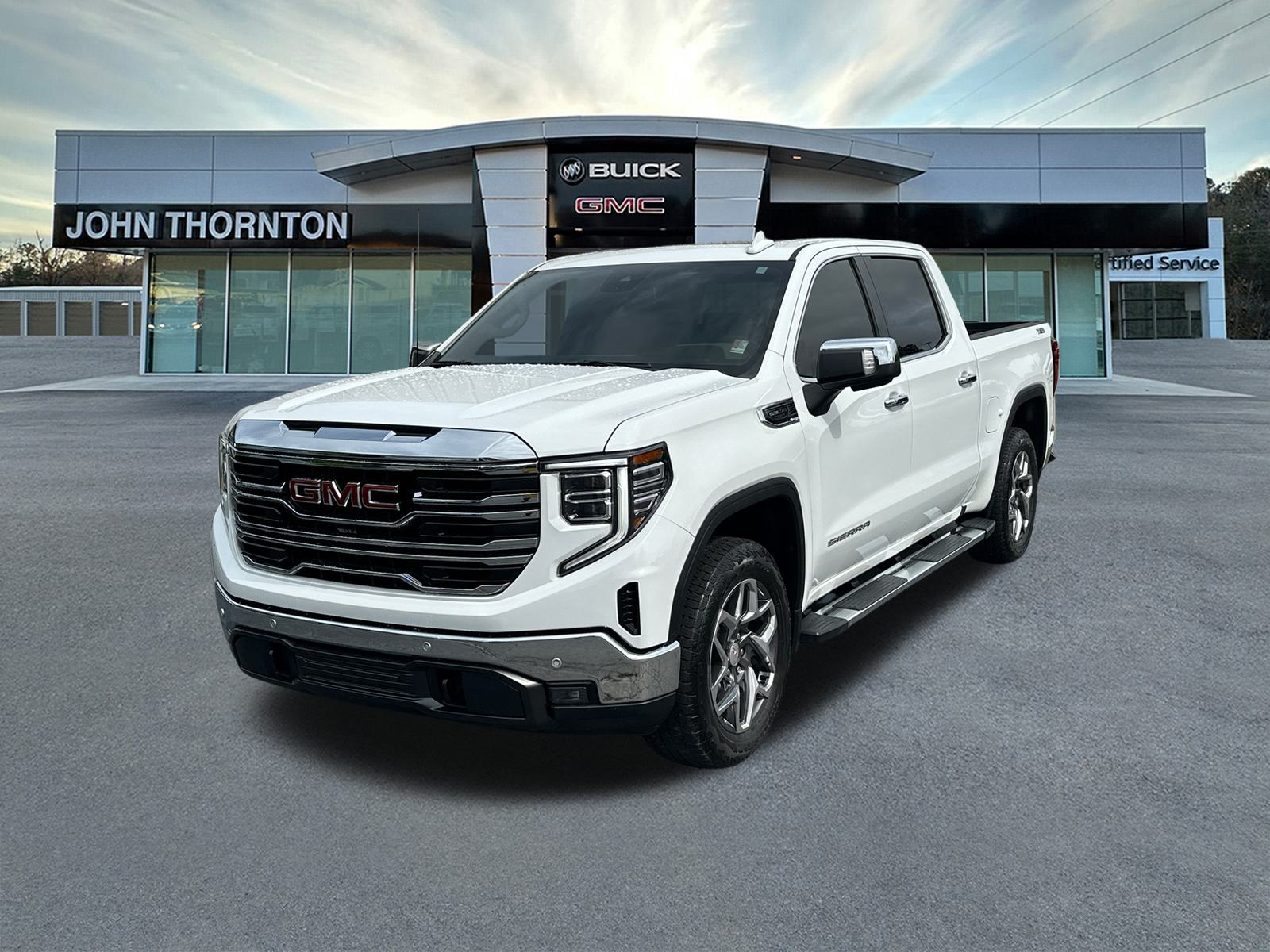 2022 GMC Sierra 1500 SLT 1