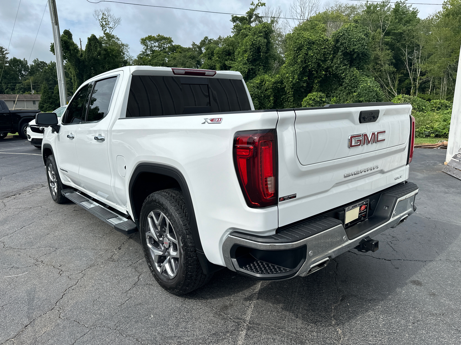 2022 GMC Sierra 1500 SLT 8