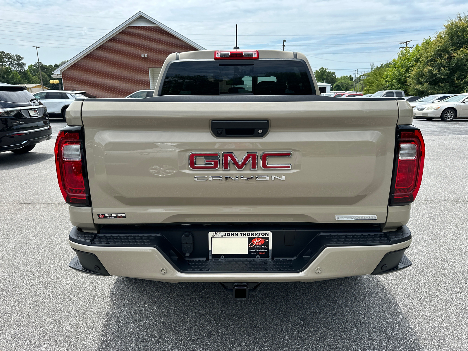 2024 GMC Canyon Elevation 7