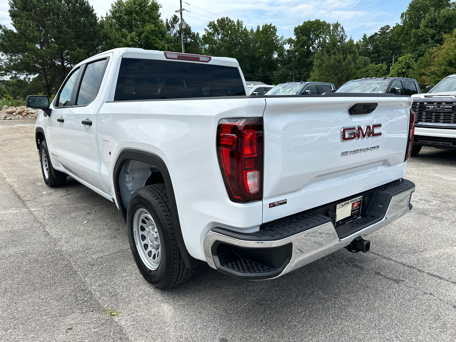 2024 GMC Sierra 1500 Pro 8