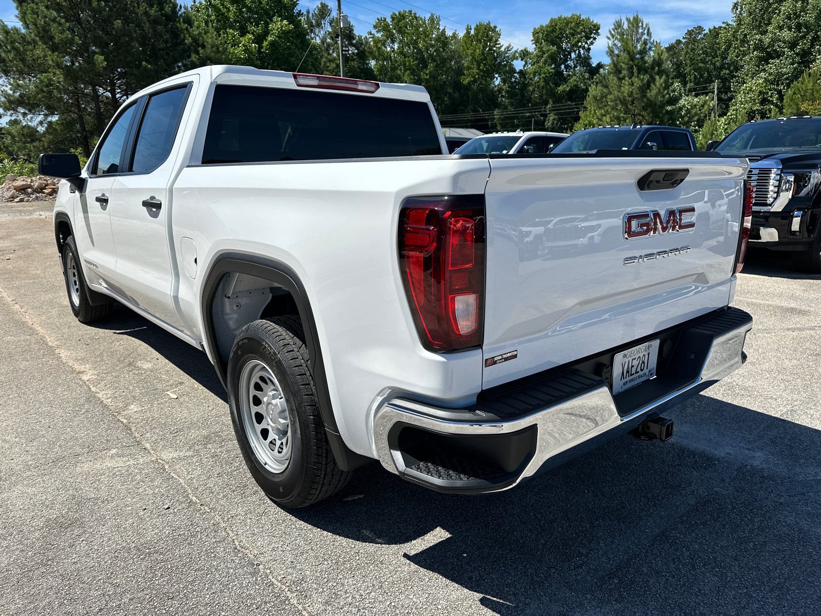 2024 GMC Sierra 1500 Pro 8