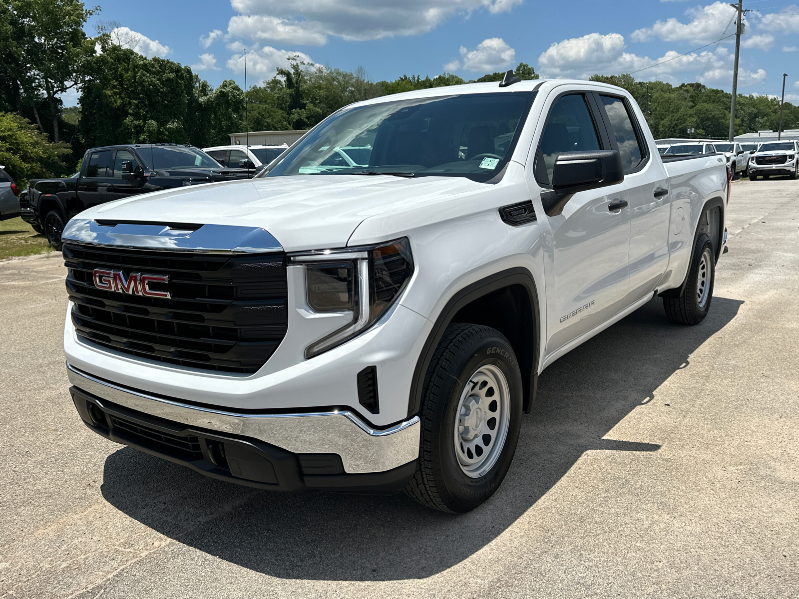 2024 GMC Sierra 1500 Pro 2