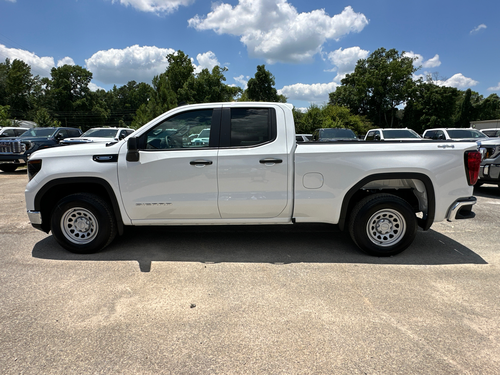 2024 GMC Sierra 1500 Pro 9