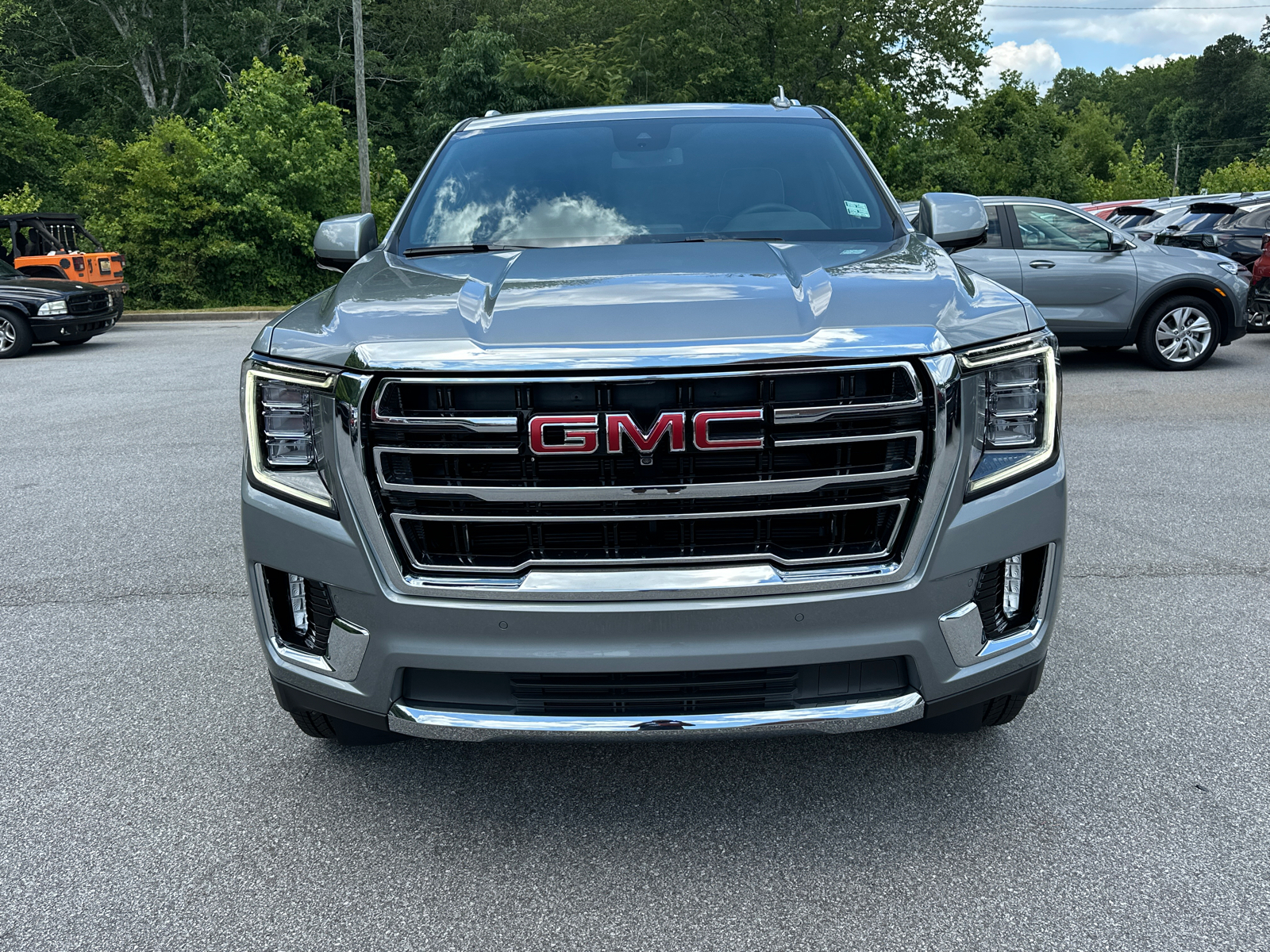 2024 GMC Yukon SLT 3