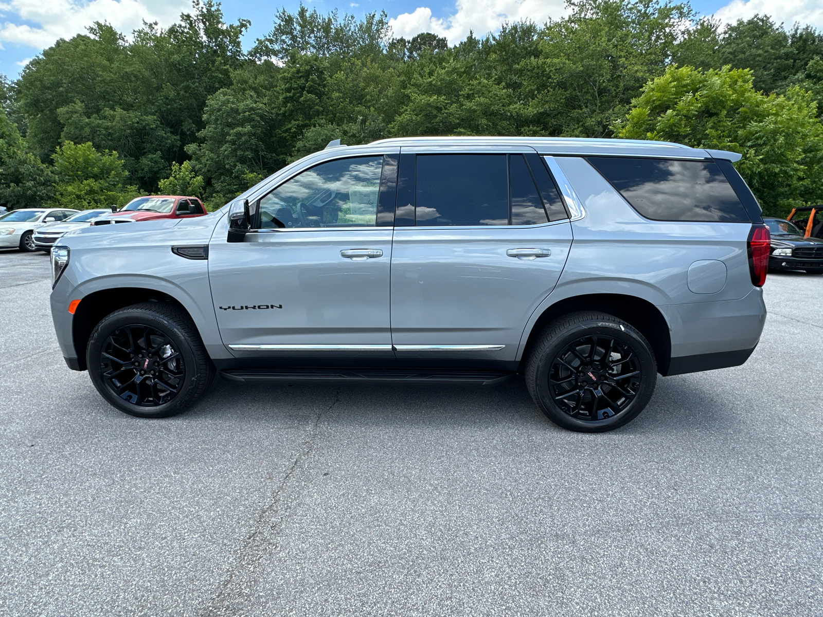 2024 GMC Yukon SLT 9