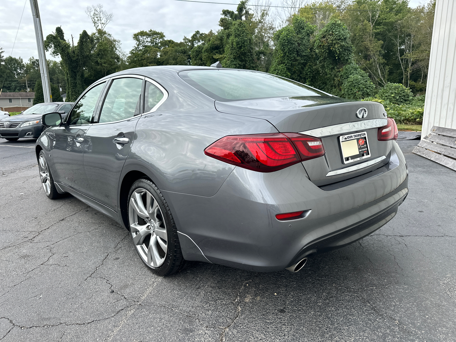 2016 INFINITI Q70 3.7 8