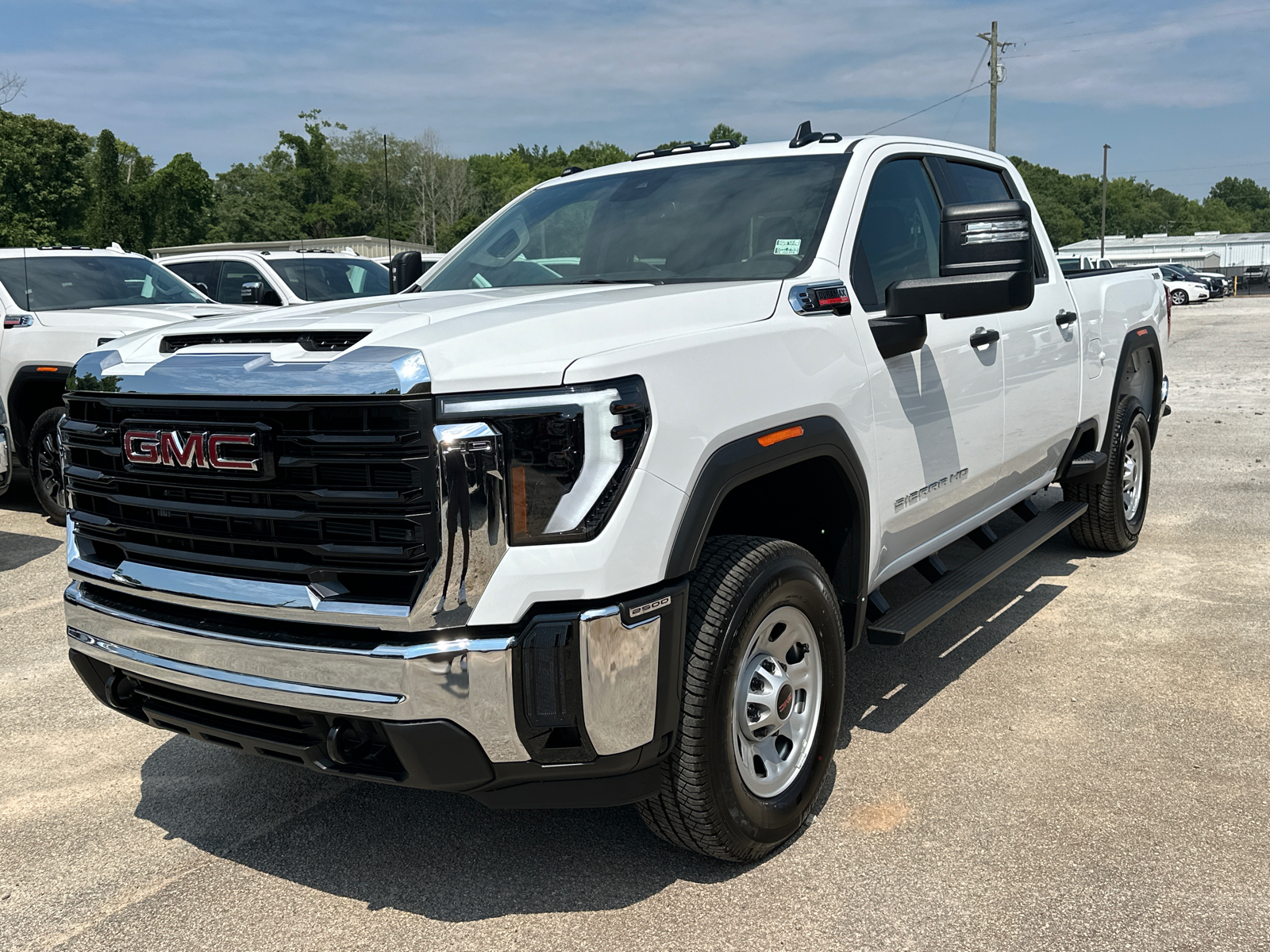 2024 GMC Sierra 2500HD Pro 2