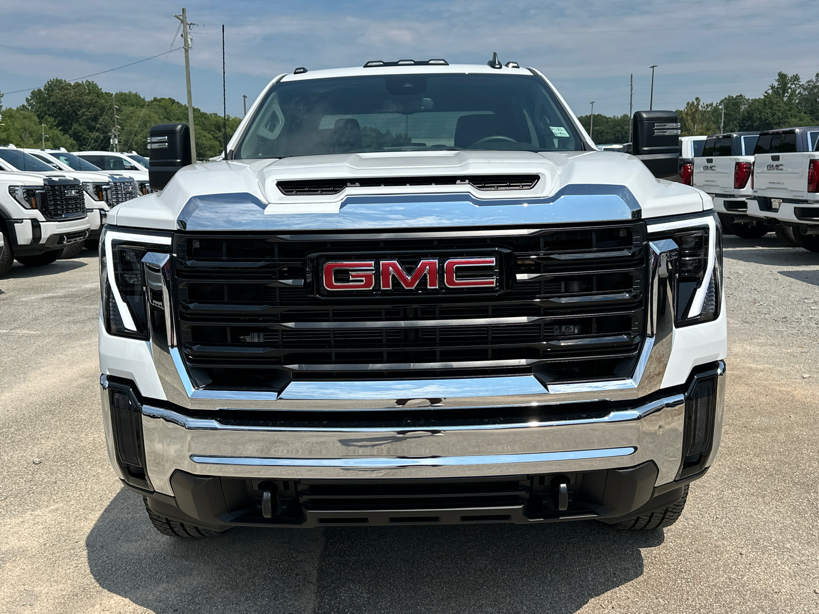 2024 GMC Sierra 2500HD Pro 3