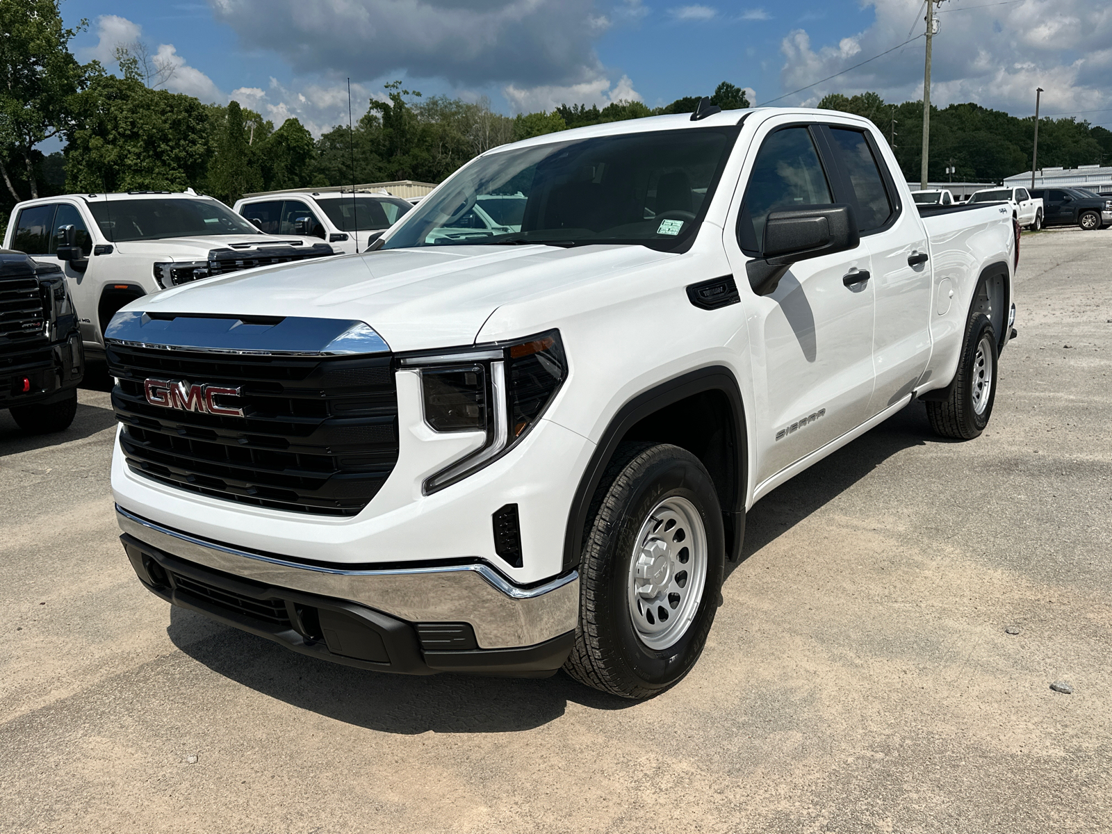 2024 GMC Sierra 1500 Pro 2