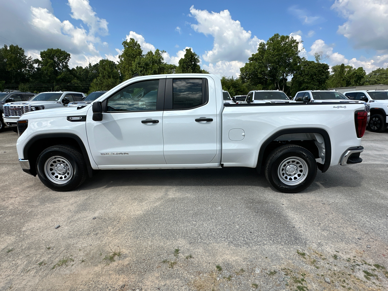 2024 GMC Sierra 1500 Pro 9