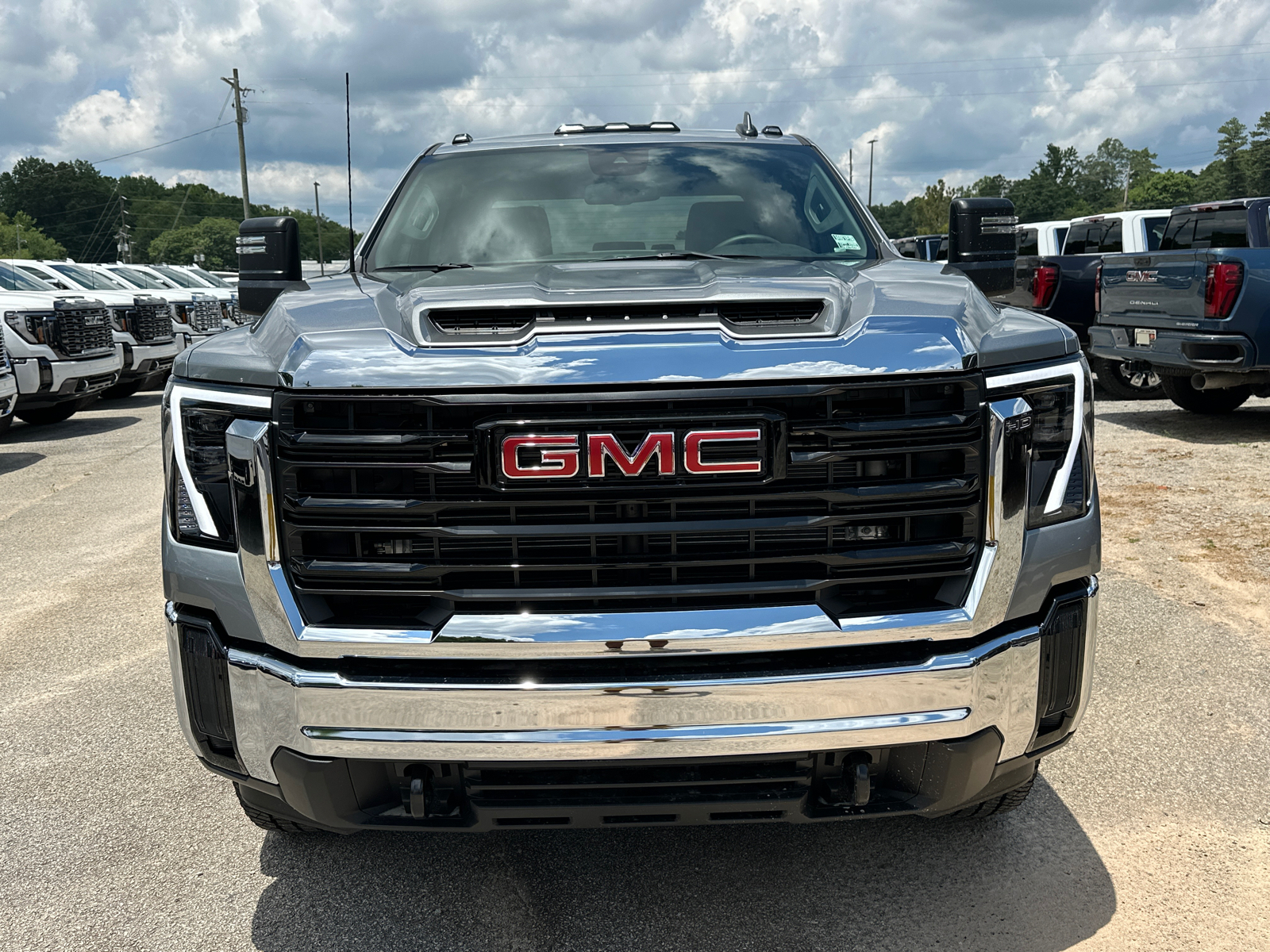 2024 GMC Sierra 2500HD Pro 3