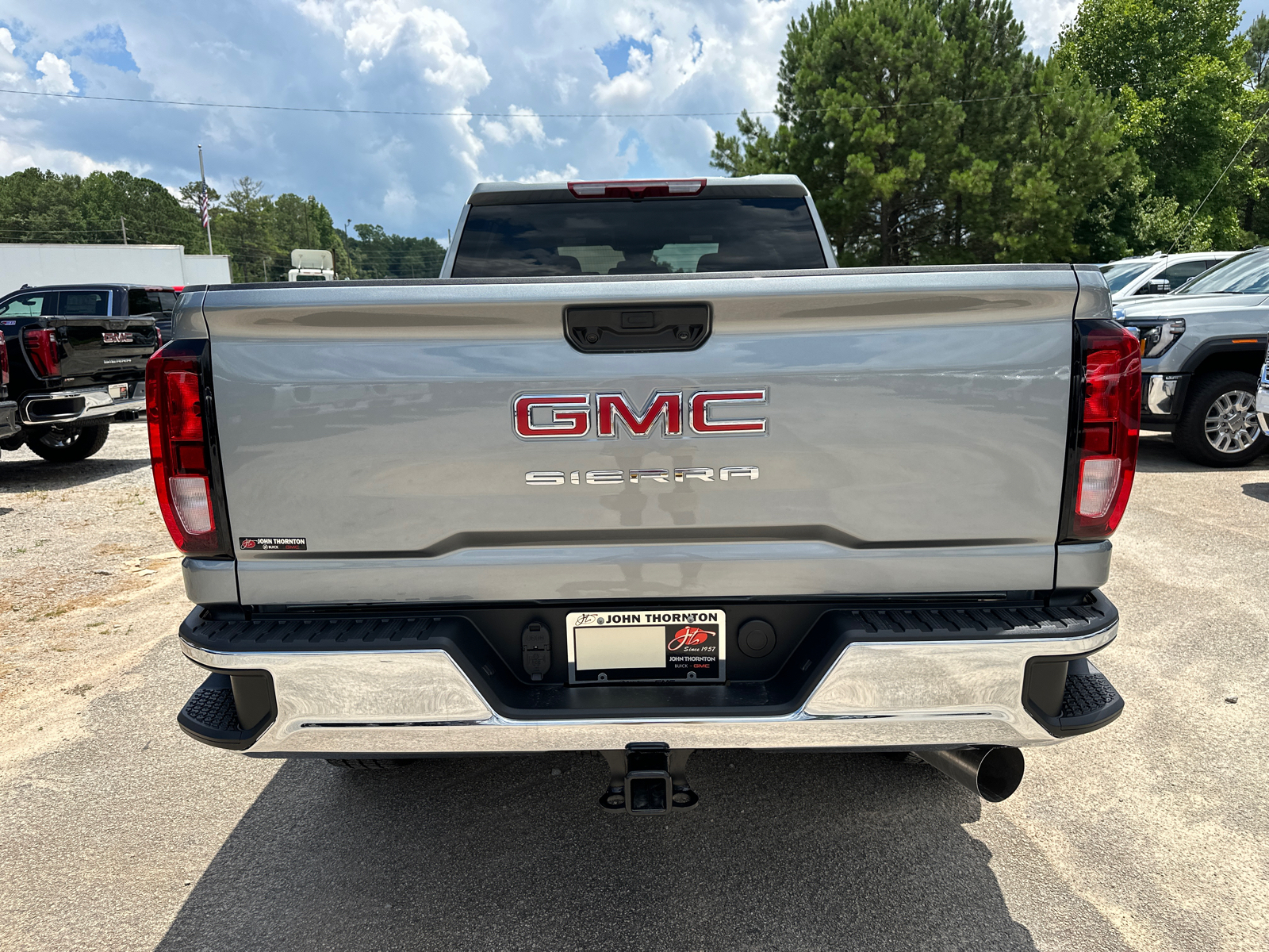 2024 GMC Sierra 2500HD Pro 7