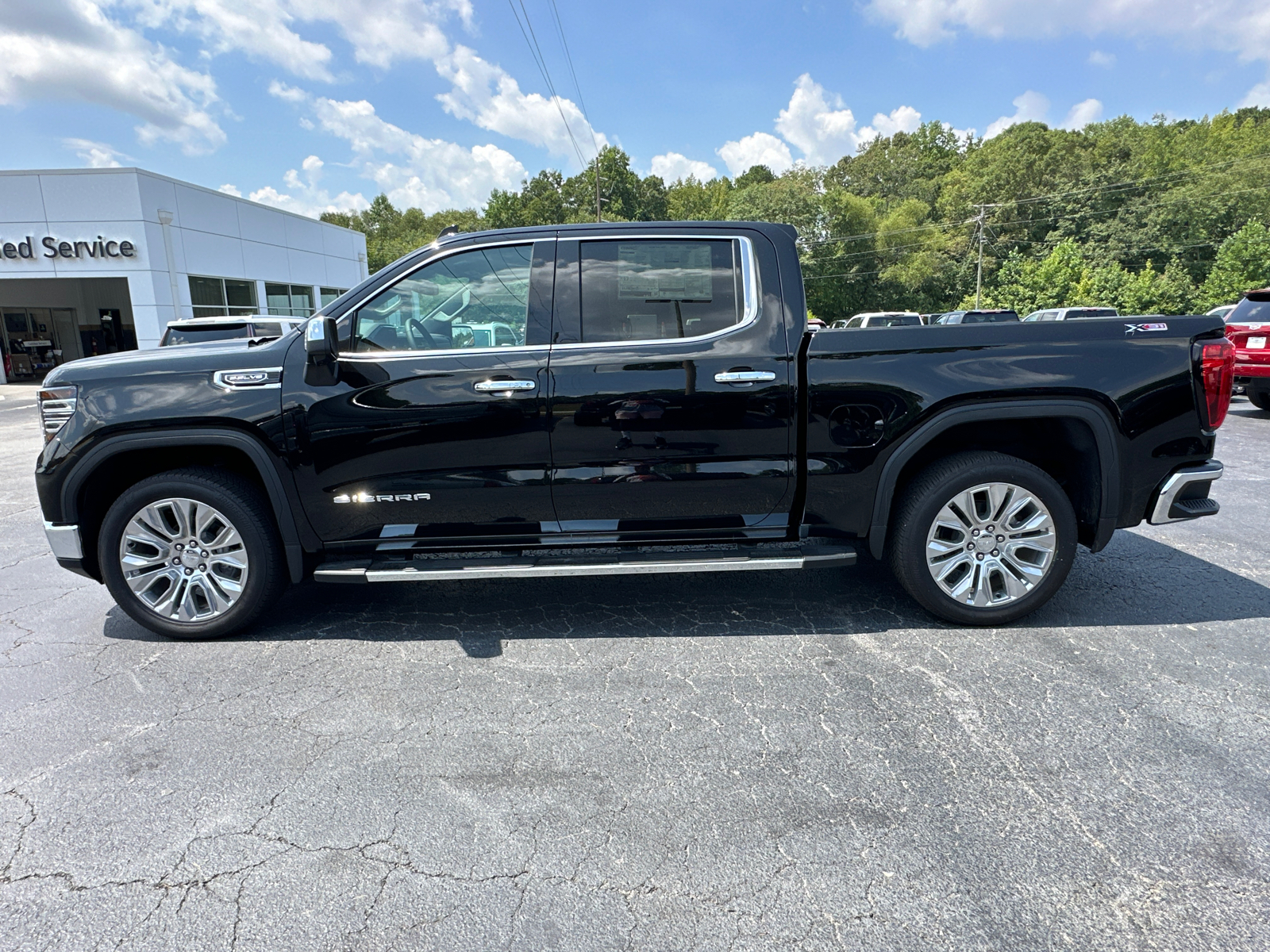 2024 GMC Sierra 1500 SLT 9