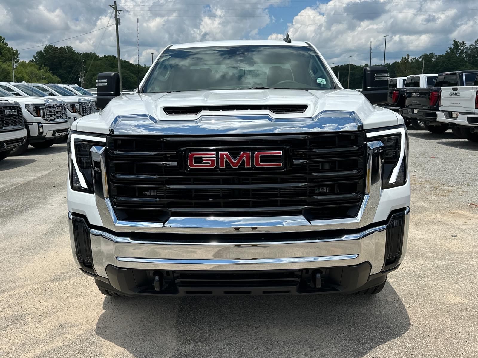 2024 GMC Sierra 2500HD Pro 3