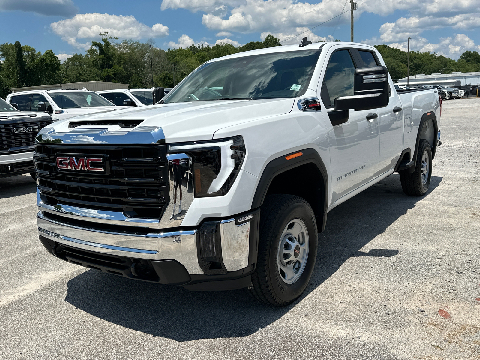 2024 GMC Sierra 2500HD Pro 2