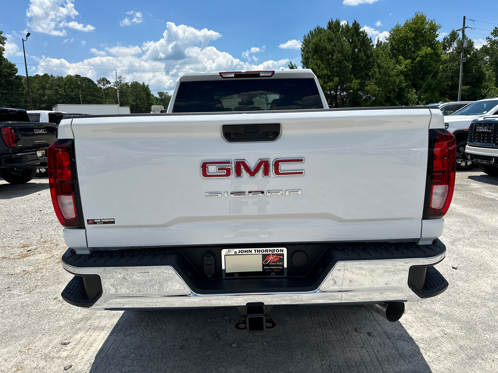 2024 GMC Sierra 2500HD Pro 7