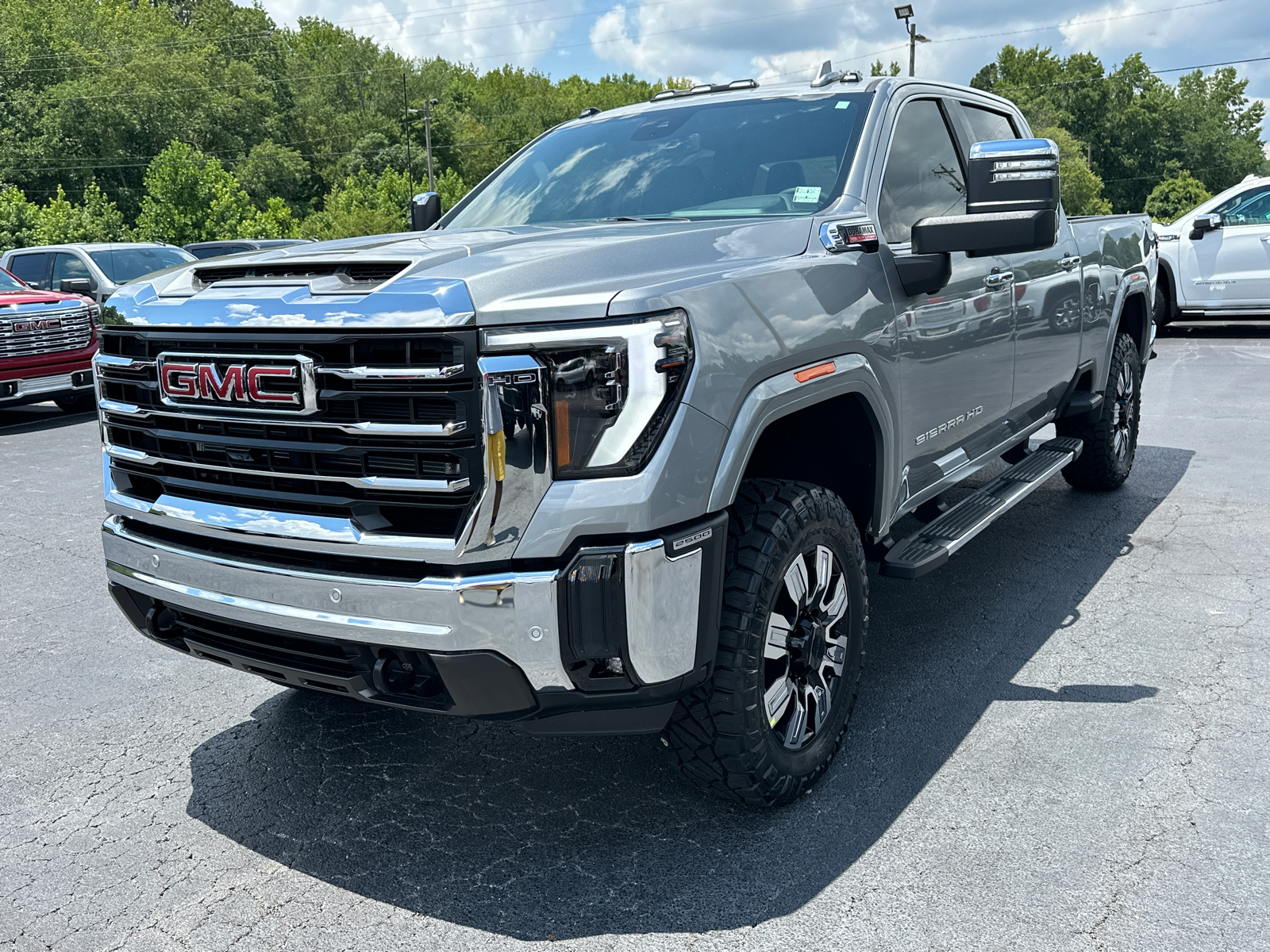 2024 GMC Sierra 2500HD SLT 2