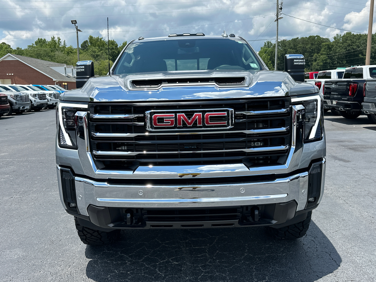 2024 GMC Sierra 2500HD SLT 3