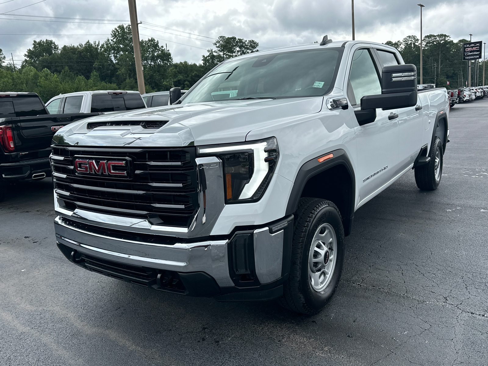 2024 GMC Sierra 2500HD Pro 2