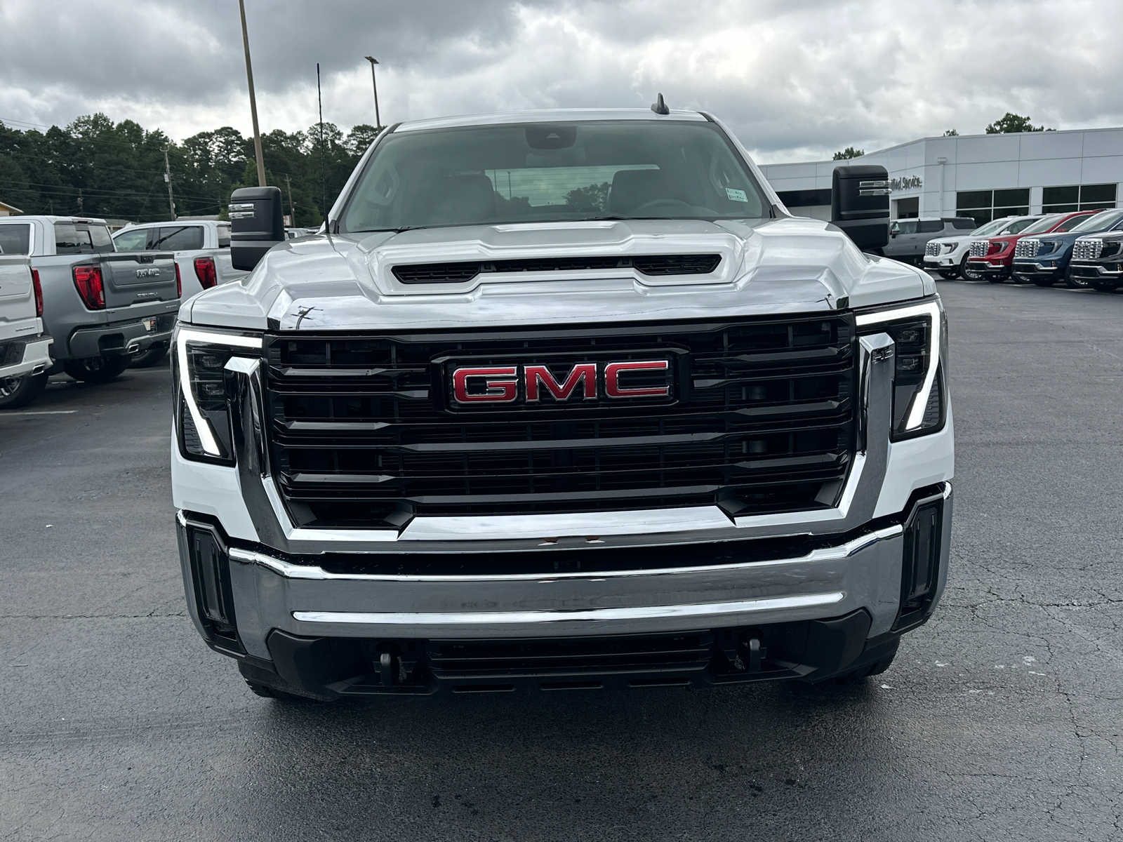 2024 GMC Sierra 2500HD Pro 3