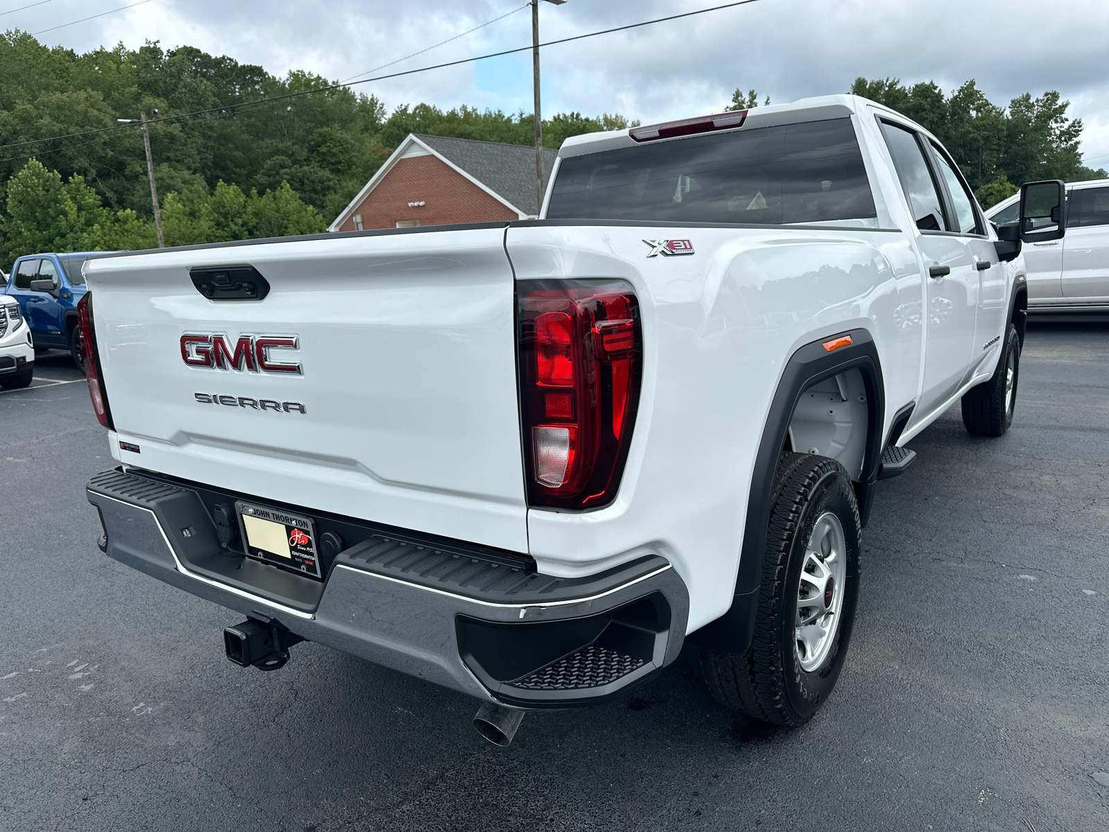 2024 GMC Sierra 2500HD Pro 6