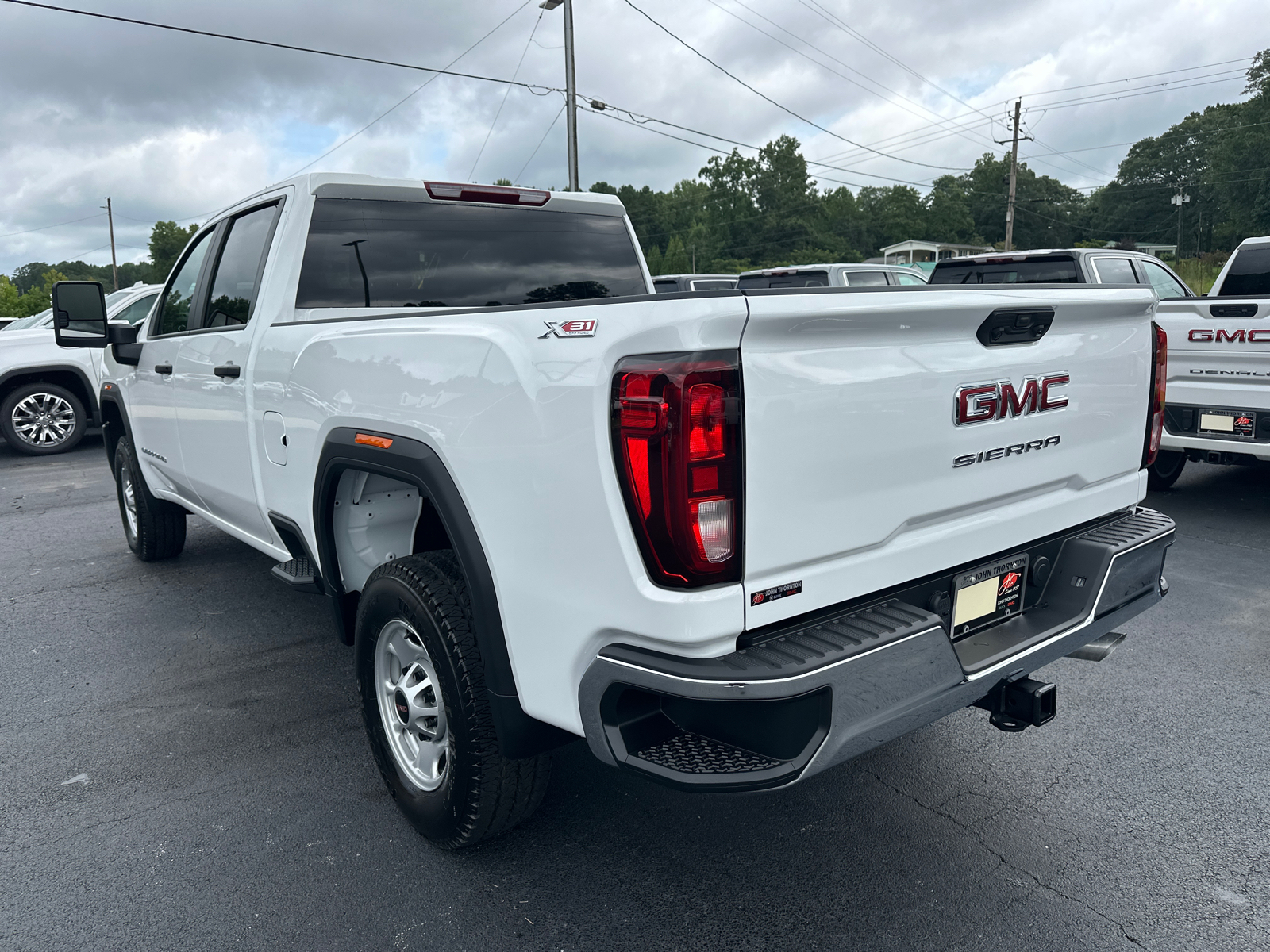 2024 GMC Sierra 2500HD Pro 8