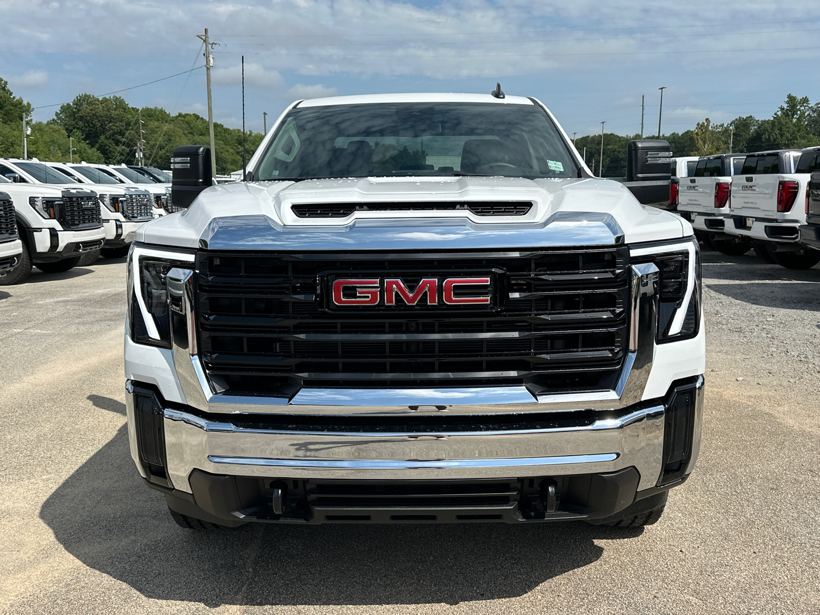 2024 GMC Sierra 2500HD Pro 3