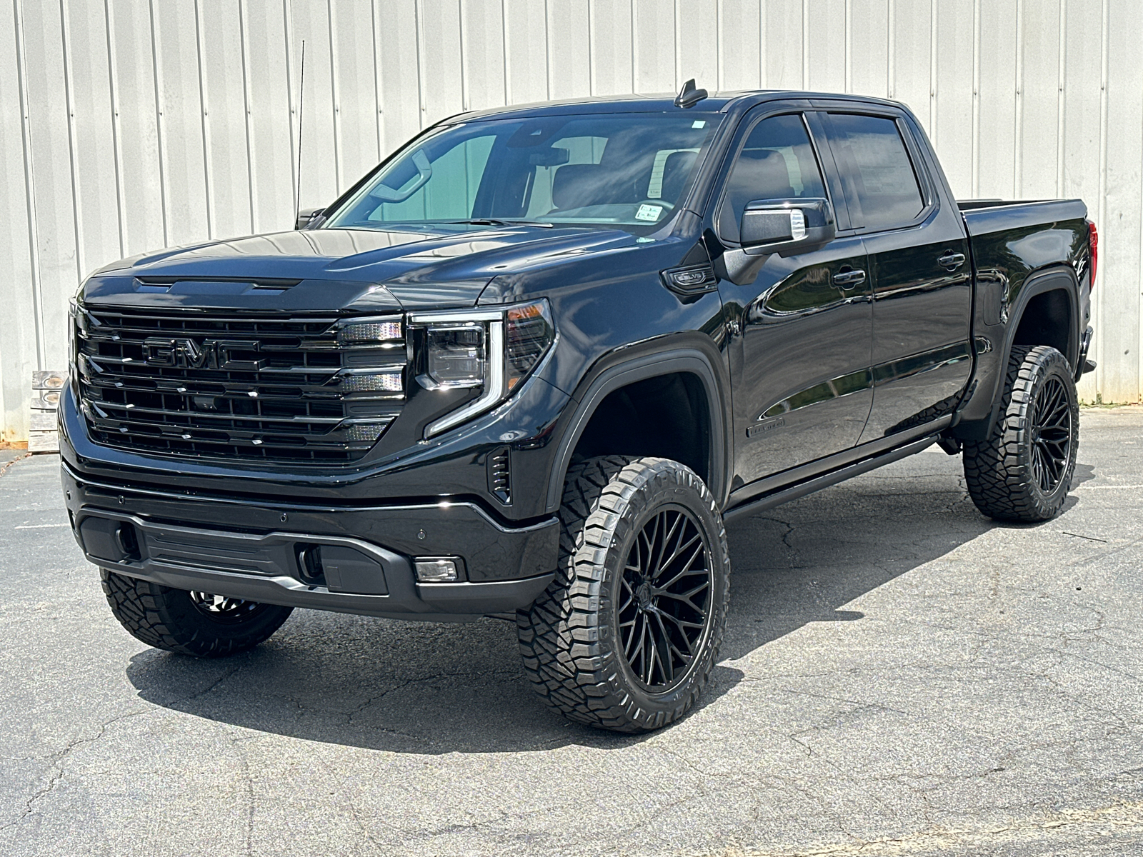 2024 GMC Sierra 1500 Elevation 2