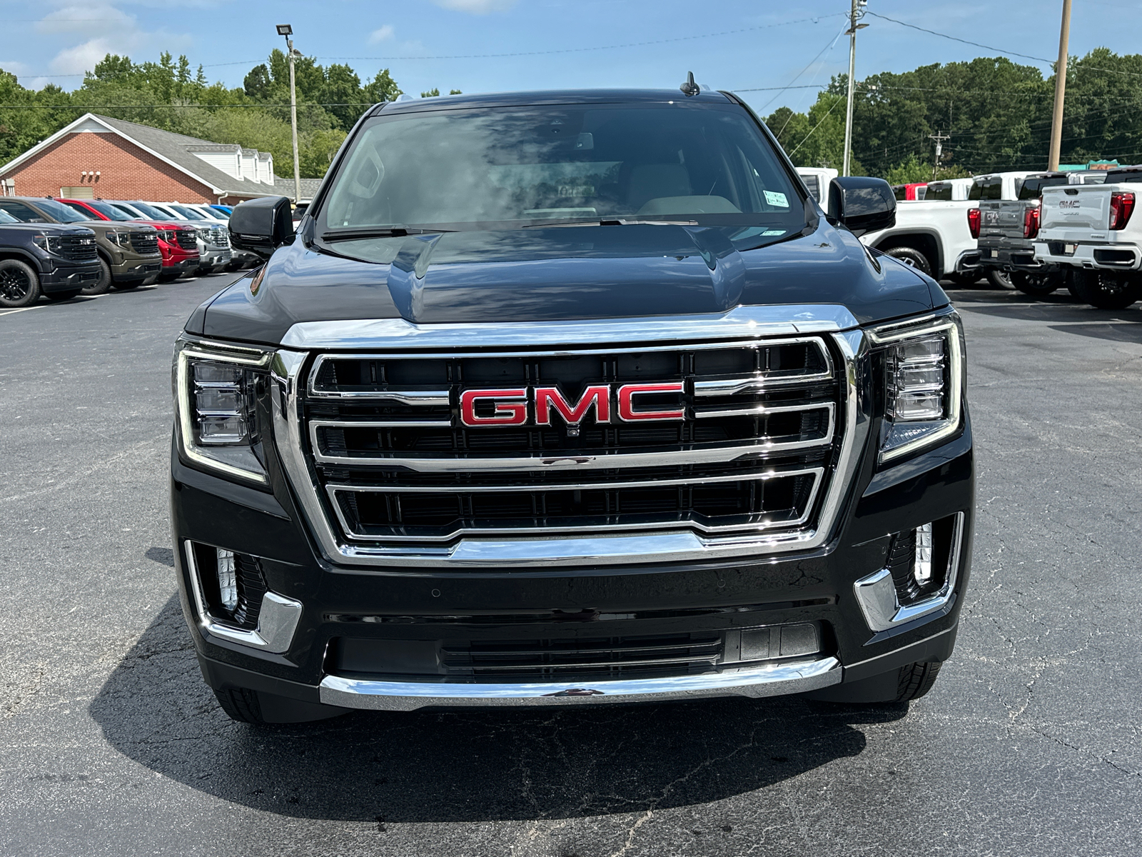 2024 GMC Yukon SLT 3