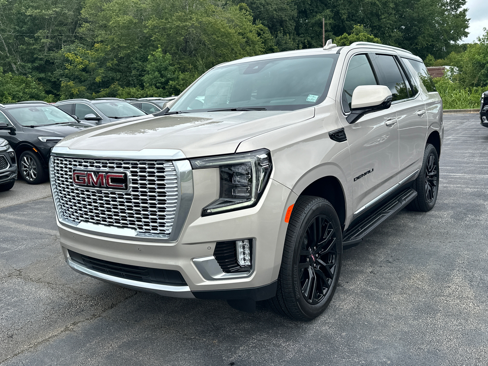 2024 GMC Yukon Denali 2