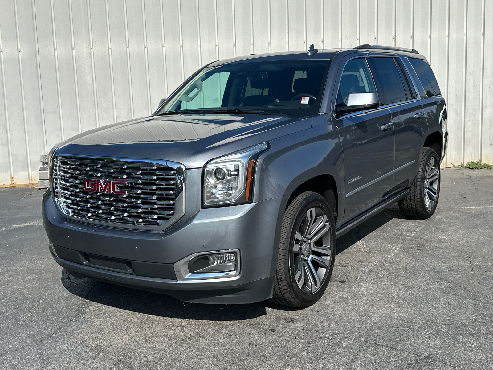 2020 GMC Yukon Denali 2