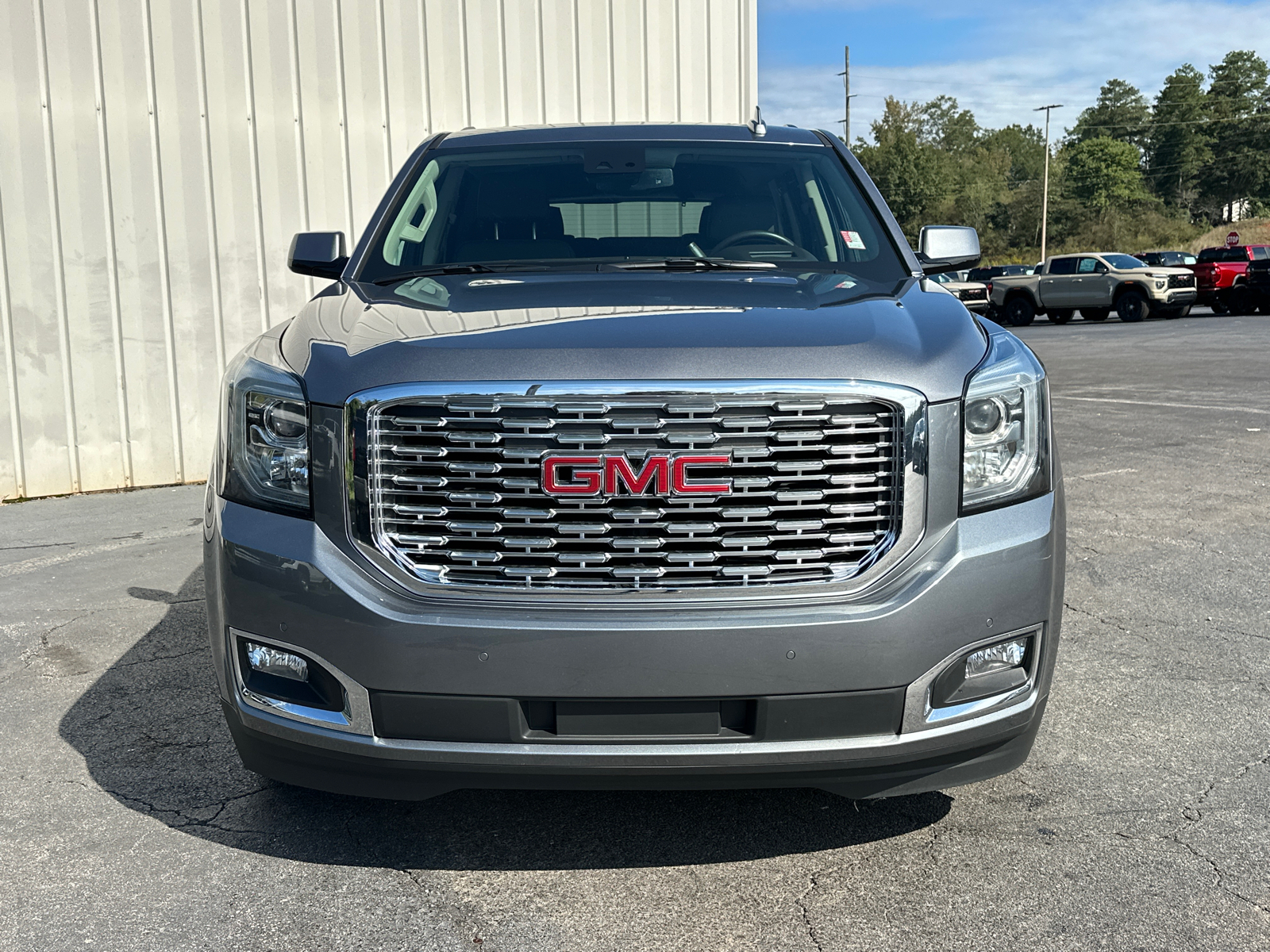 2020 GMC Yukon Denali 3