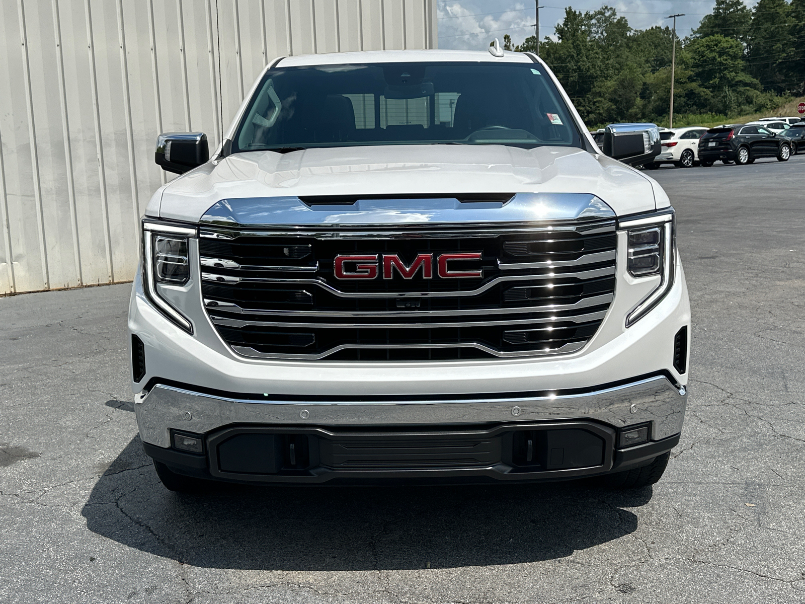 2022 GMC Sierra 1500 SLT 3